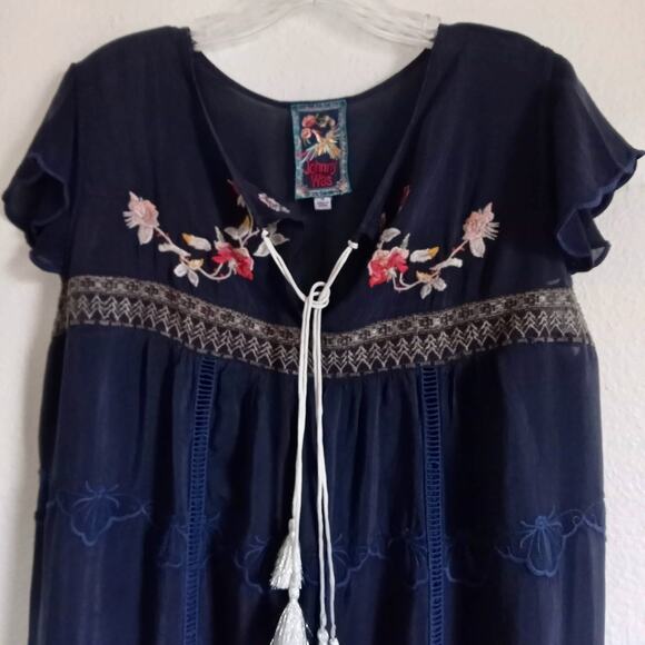 JOHNNY WAS Embroidered Dress Blue Bouquet Floral SZ M Peasant Flutter Empire - Picture 3 of 10